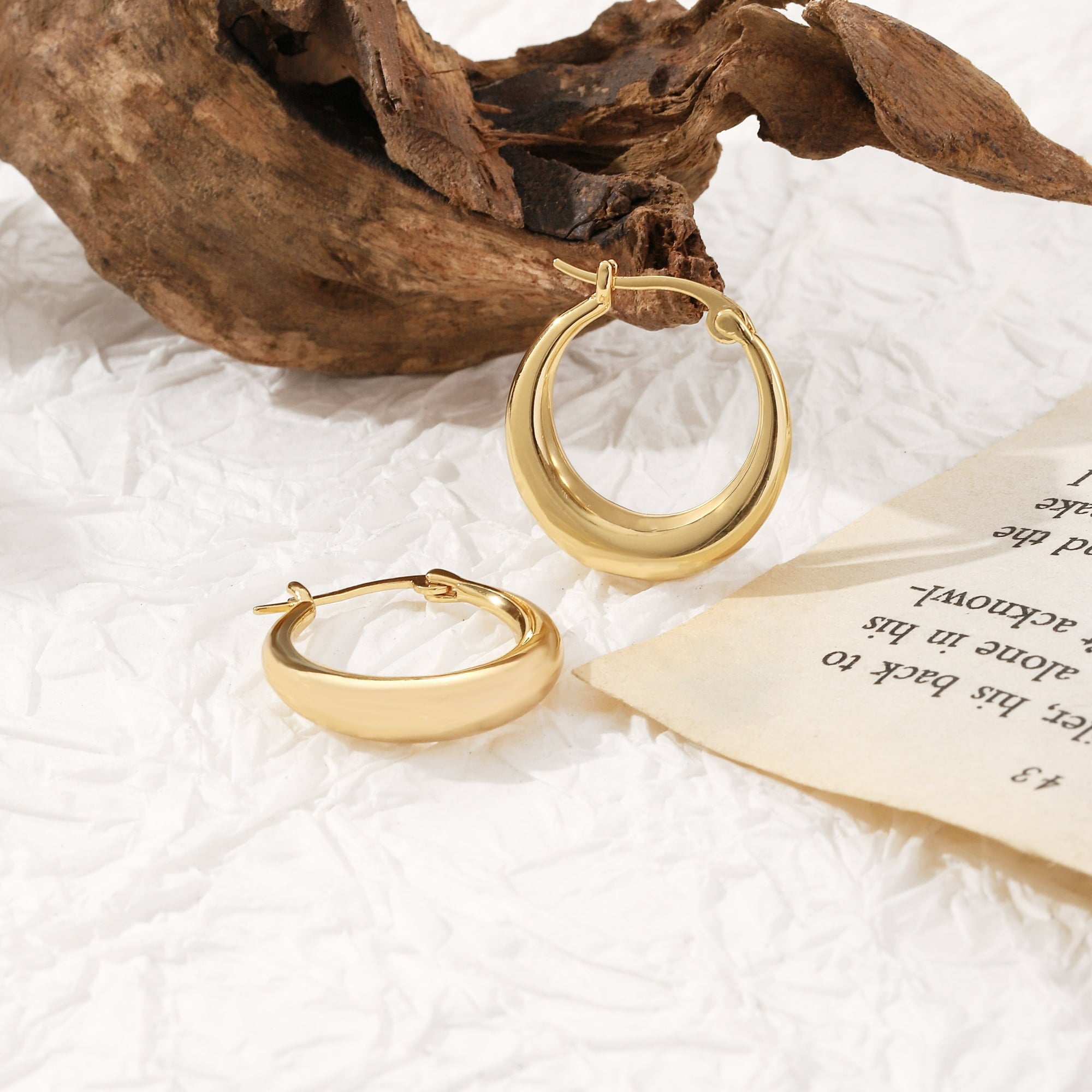 Amy and Annette 14K Gold Graduated Hoop Huggie Earring in 14K Yellow Gold Plated